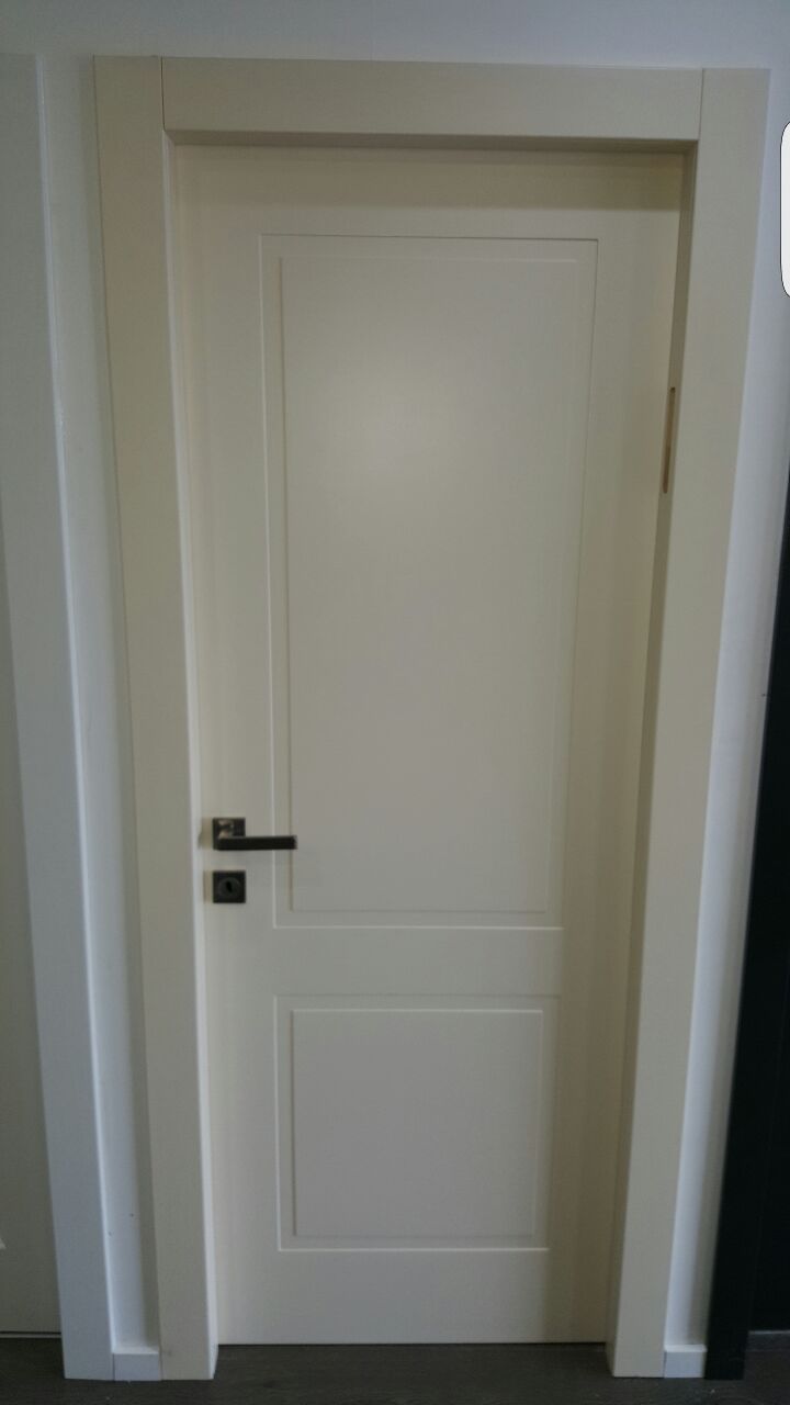 דלת 2 פנל חריטה צבע שמנת בתנור